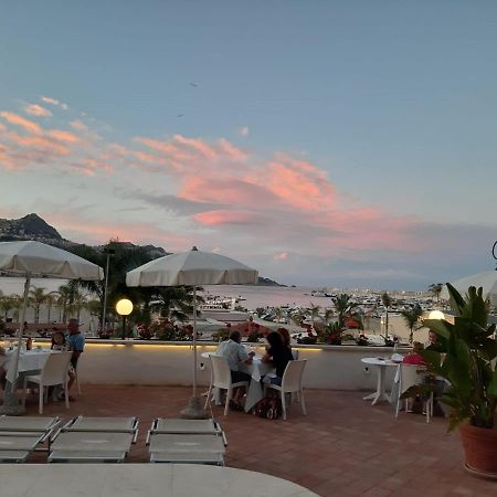 Hotel Panoramic Giardini Naxos Exteriör bild